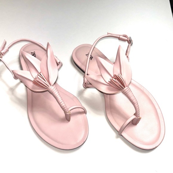 Zara Flat thong sandals with flower embellishment pink - Picture 1 of 15